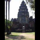 Der zentrale Prang von Norden gesehen, von allen Toren aus kann man die Buddhafigur sehen